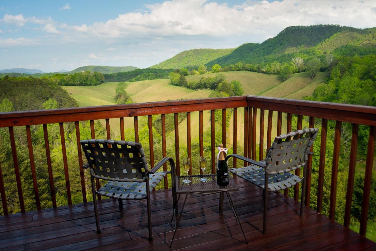Berry Springs Lodge Sevierville Habitación foto